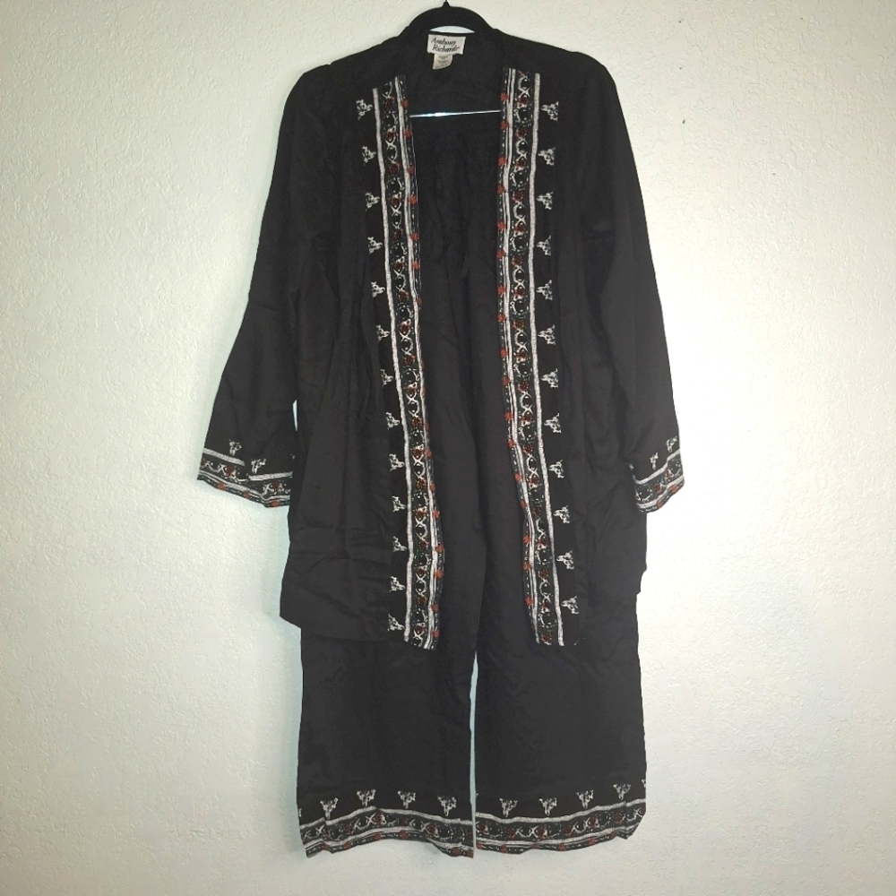 Anthony Richards Black/ Border Print Trim Pant Set Size 16